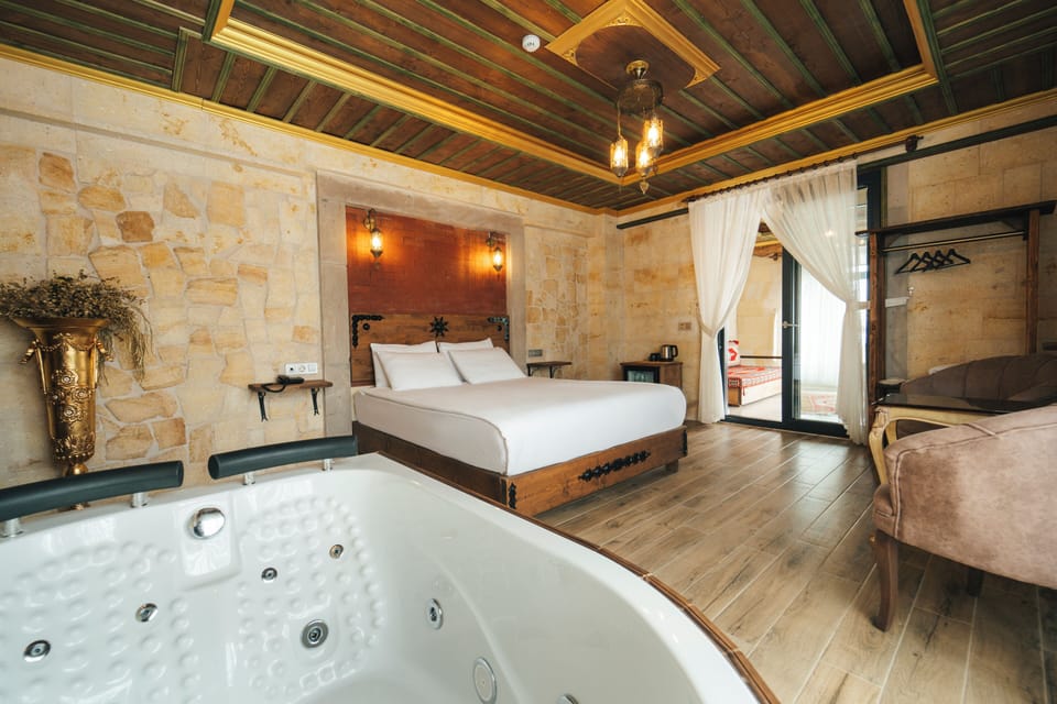 Superior Room | Premium bedding, soundproofing, free WiFi, bed sheets