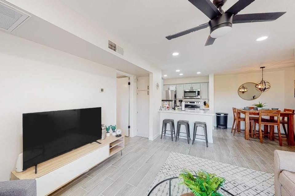 Condo, 1 Bedroom | Living area | Smart TV