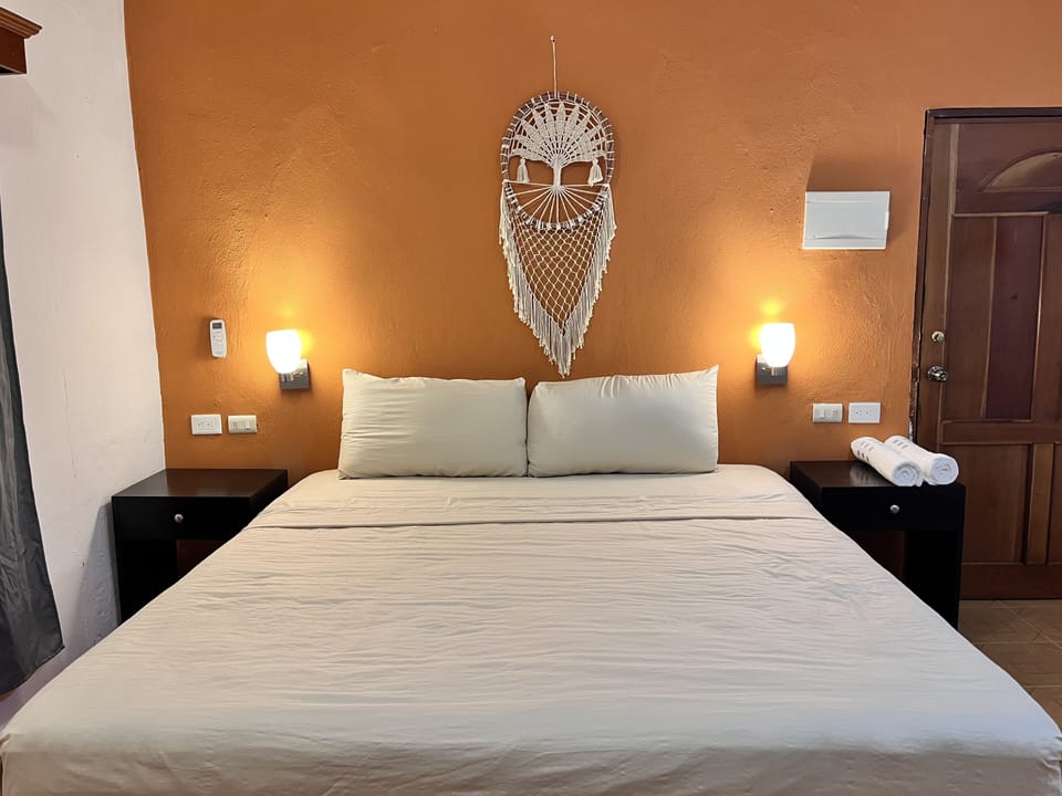 Deluxe Double Room | In-room safe, iron/ironing board, free WiFi, bed sheets