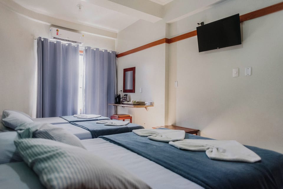 Classic Room, 1 Bedroom | Minibar, free WiFi, bed sheets