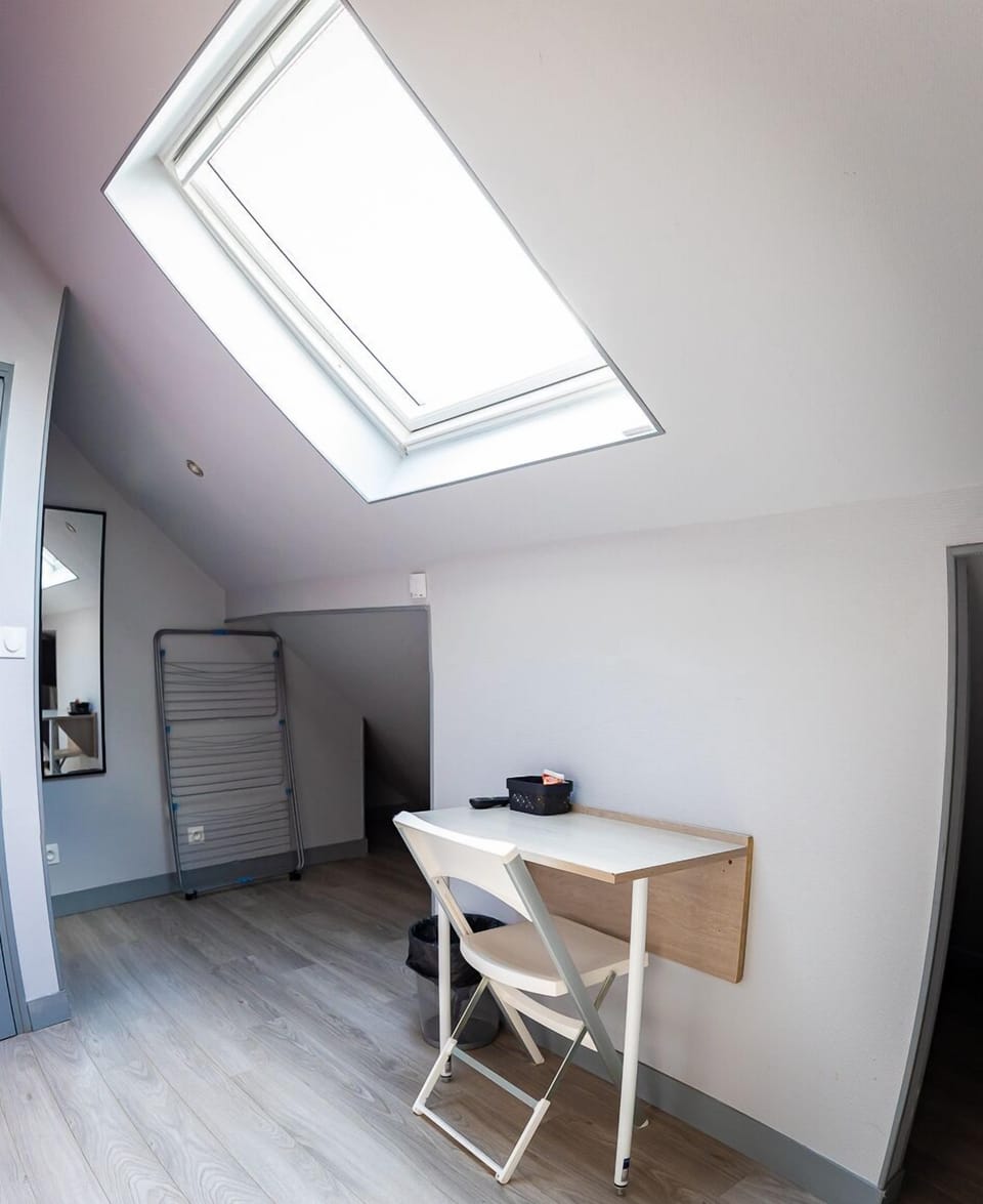 Standard Twin Room | Desk, soundproofing, free WiFi