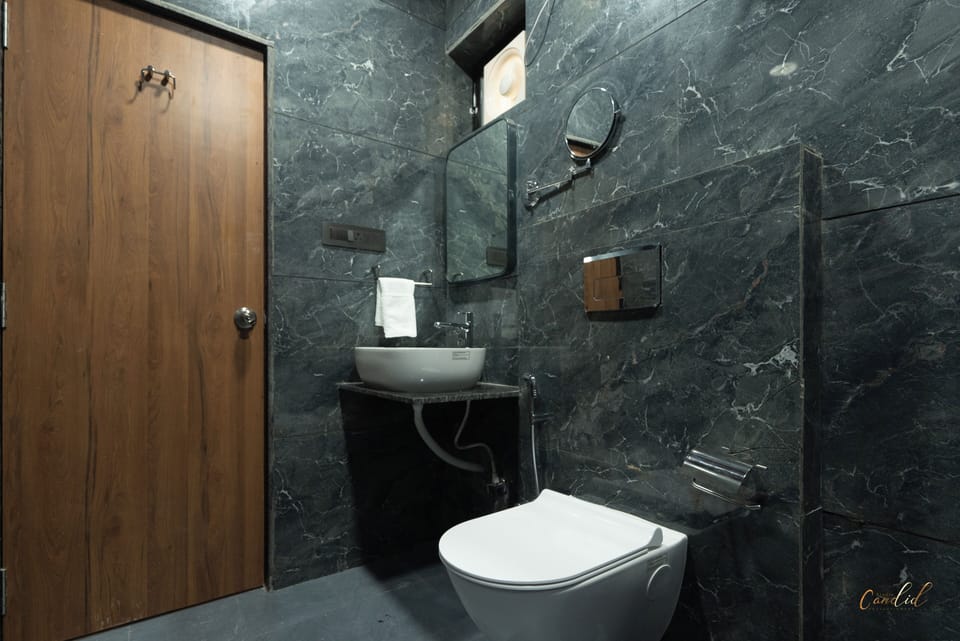 Shower, bidet, towels, soap