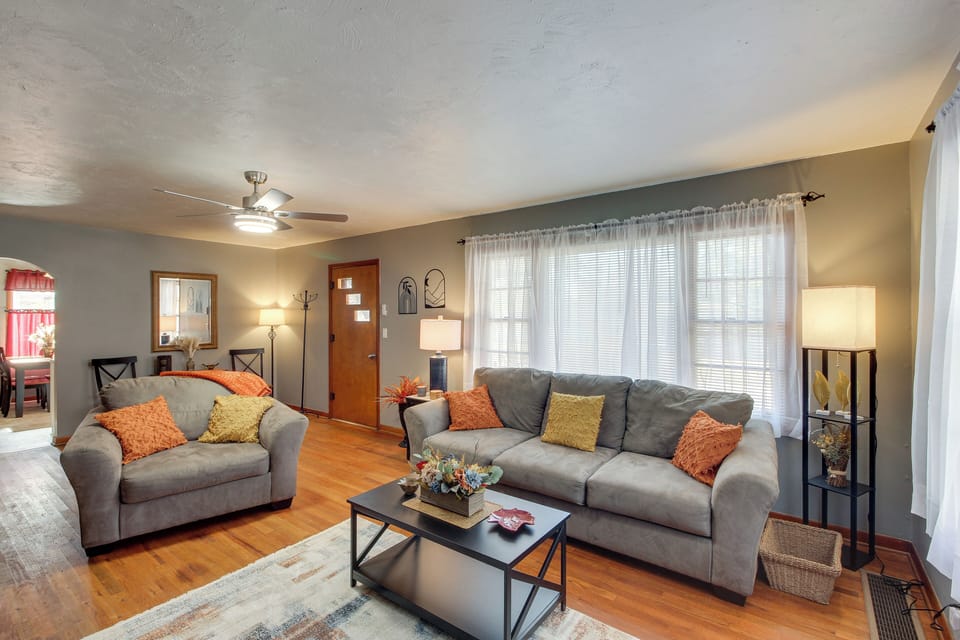 House (2 Bedrooms) | Interior