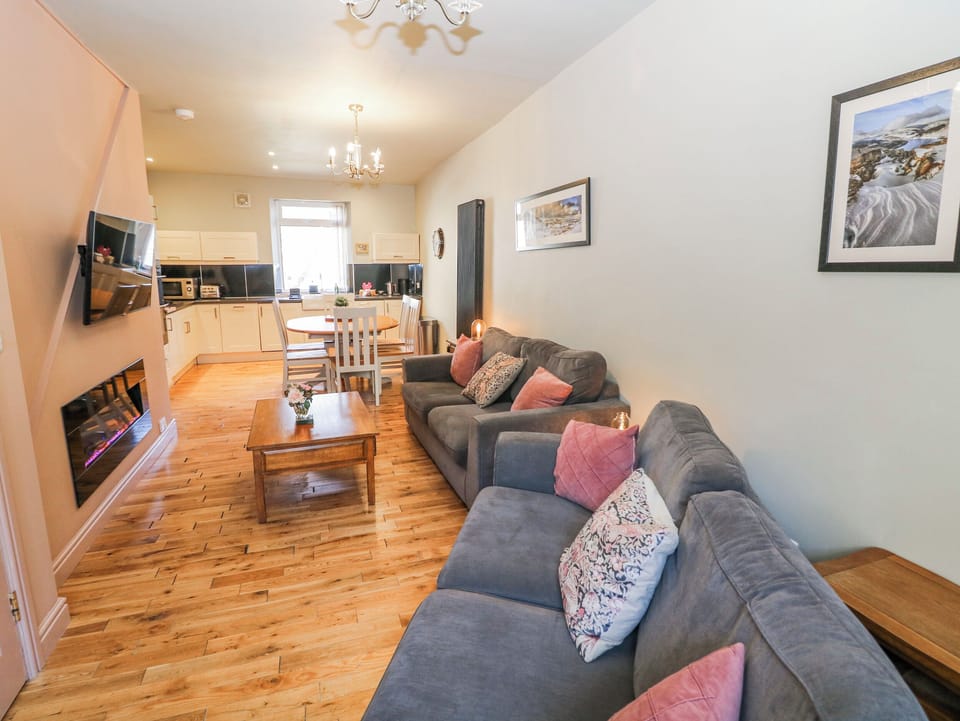 Cottage | Living area