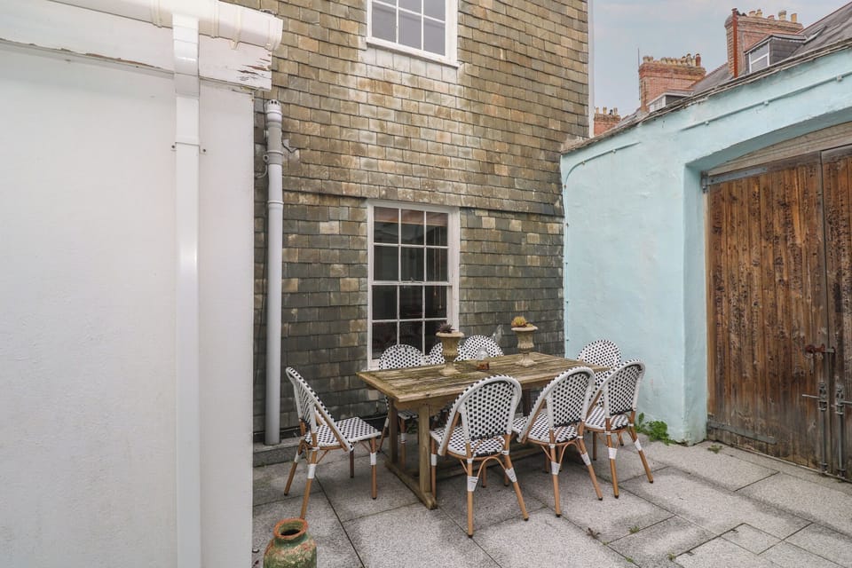 Cottage | Outdoor dining