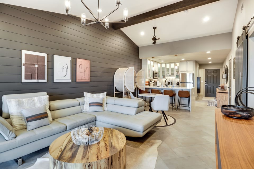 Apartment (2 Bedrooms) | Front of property