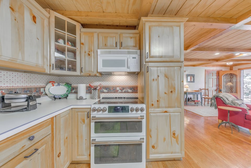 House (4 Bedrooms) | Interior