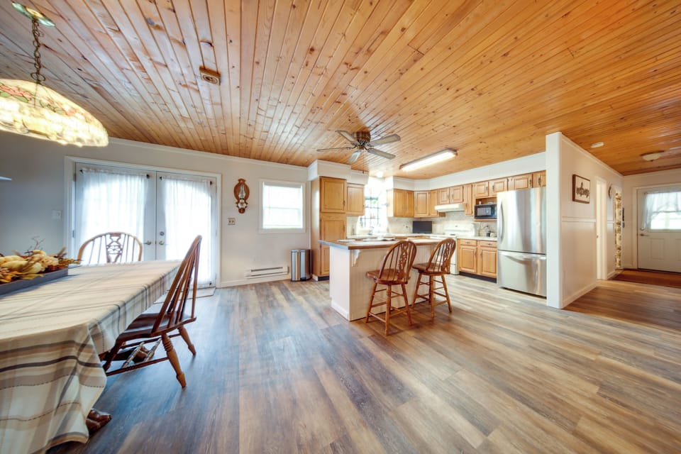 House (2 Bedrooms) | Interior