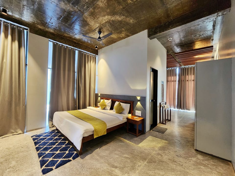 Premium Studio Suite | Premium bedding, Select Comfort beds, soundproofing, iron/ironing board