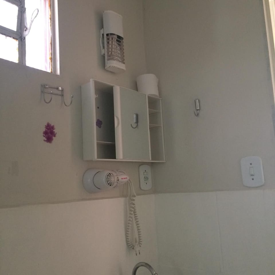 Standard Double Room | Bathroom