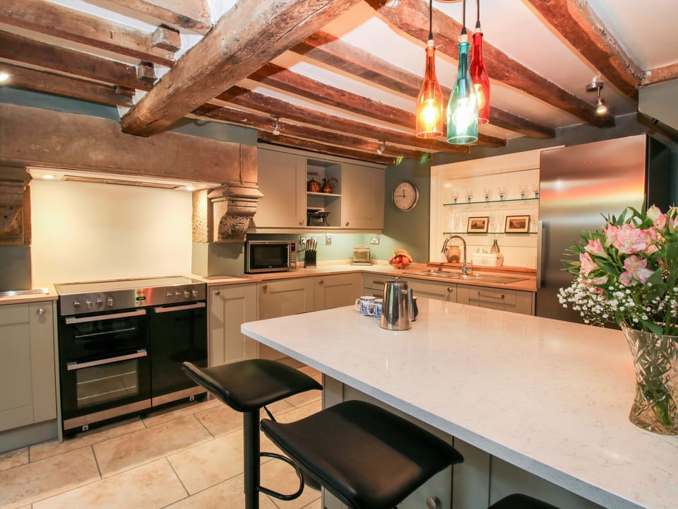 Fridge, dishwasher, electric kettle, toaster
