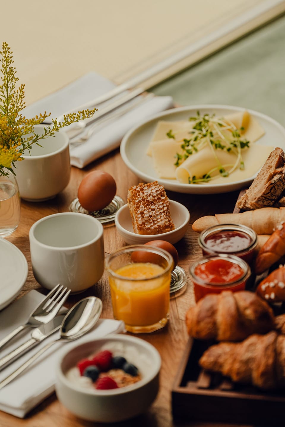 Daily buffet breakfast for a fee
