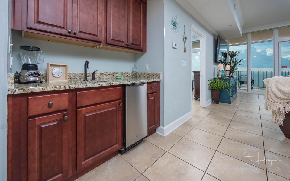 Condo, 2 Bedrooms | Private kitchen | Coffee/tea maker, fridge, oven