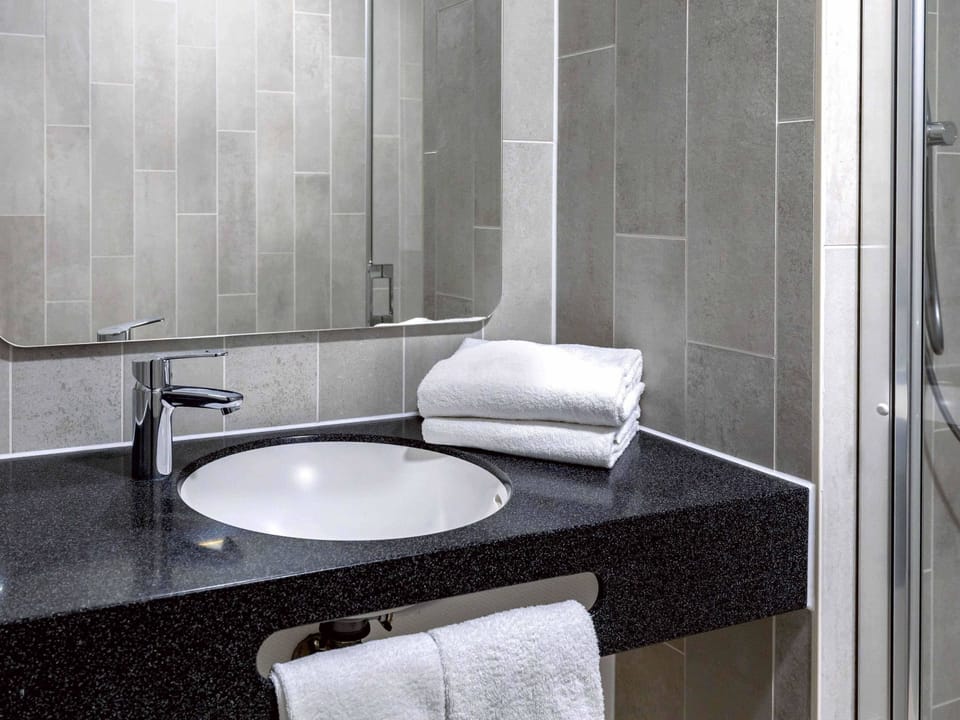 Free toiletries, hair dryer