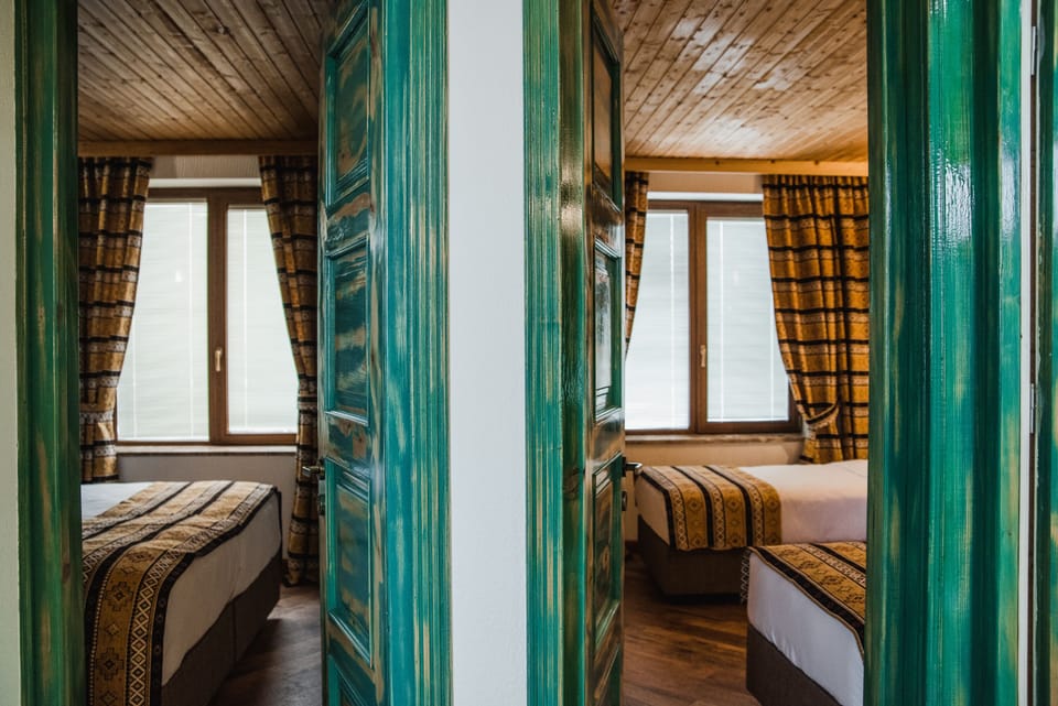 Premium Villa | 2 bedrooms, premium bedding, Select Comfort beds, in-room safe