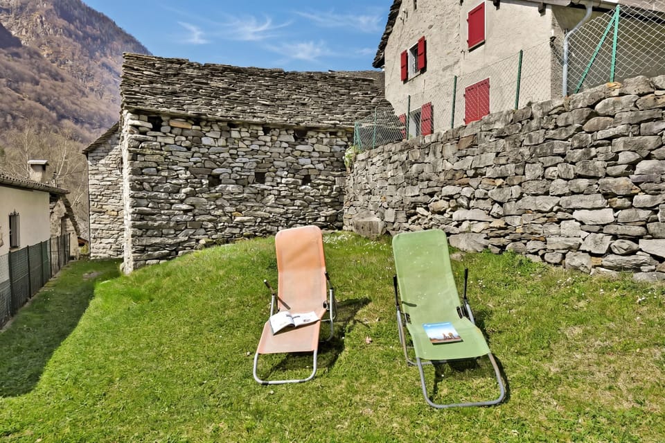 Standard Chalet, 2 Bedrooms, 2 Bathrooms, Mountainside (Rustico Esterina in Val Verzasca for) | Garden