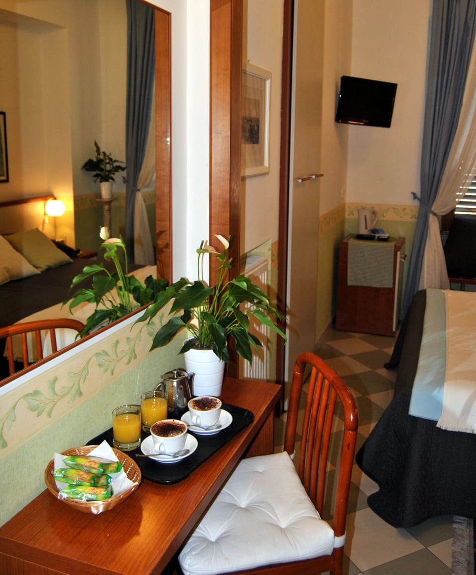 Double Room | Room amenity