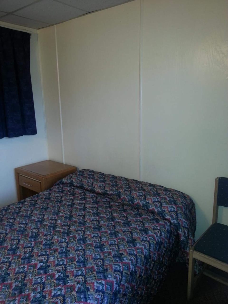 WiFi (free), bed sheets