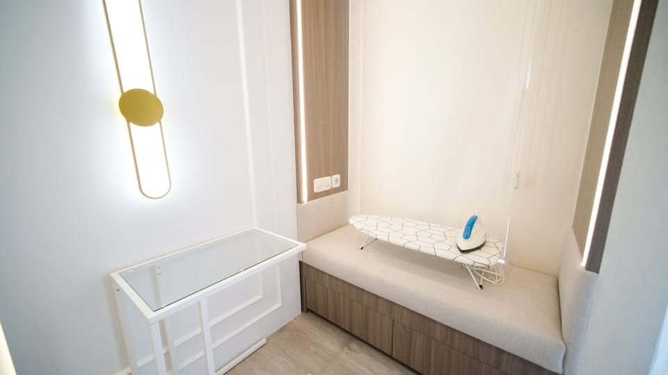 Studio | Iron/ironing board, free WiFi