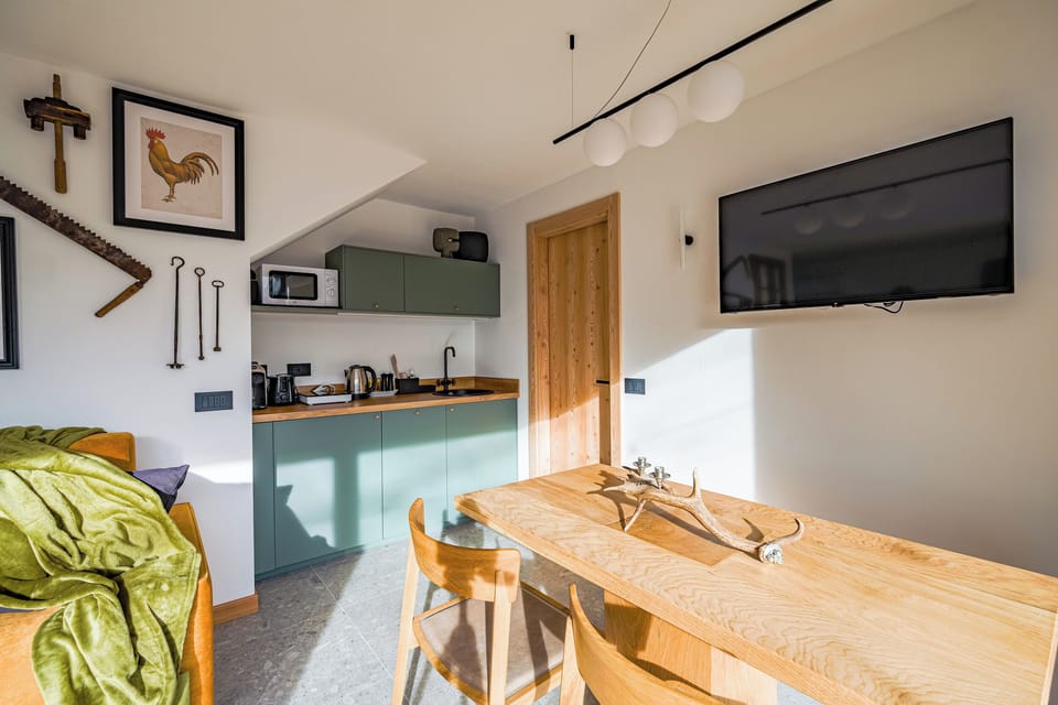 Design Cottage | Private kitchen | Microwave, stovetop, espresso maker, coffee/tea maker