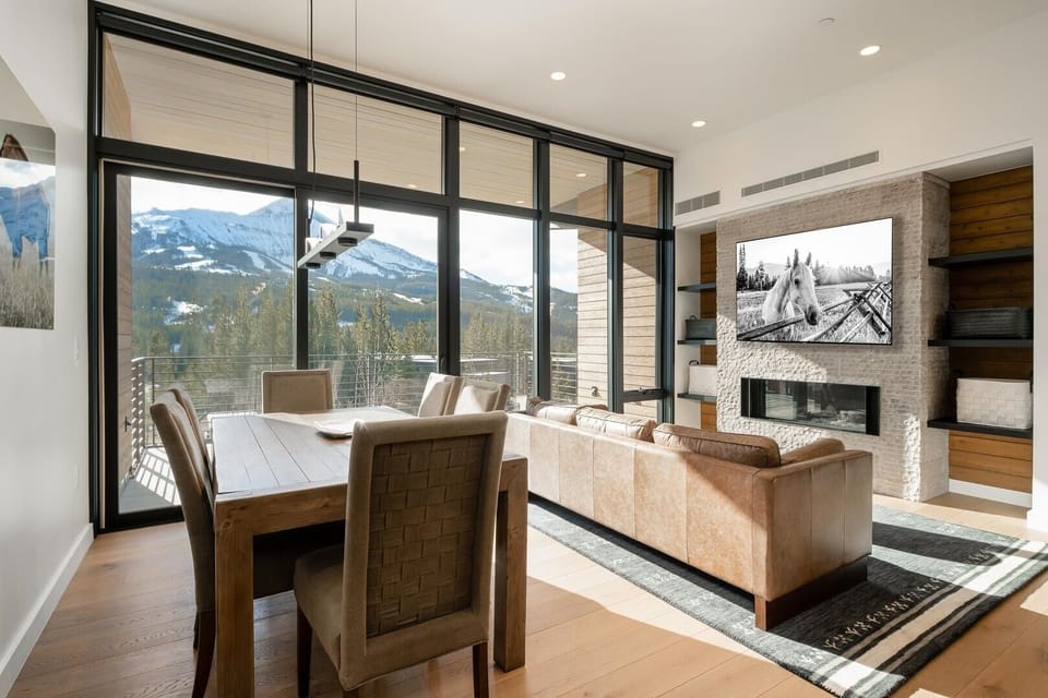 Condo, 2 Bedrooms | Living area