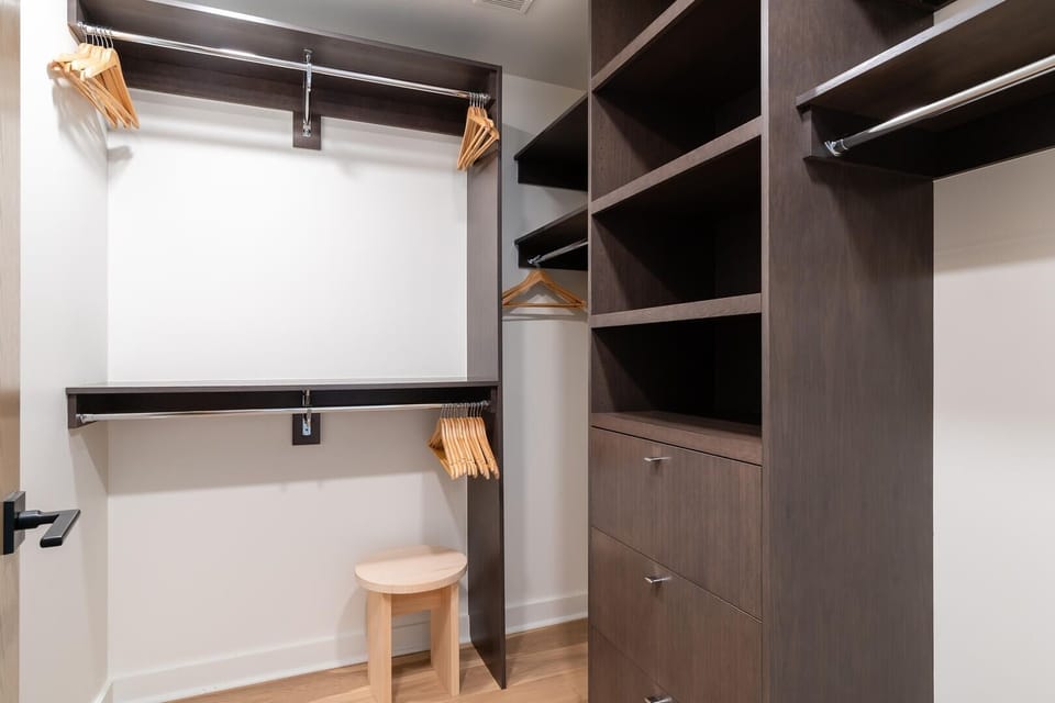 Condo, 3 Bedrooms | Interior
