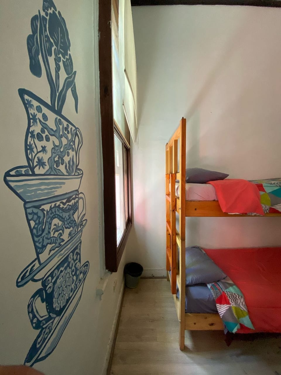 Hypo-allergenic bedding available, WiFi (free)