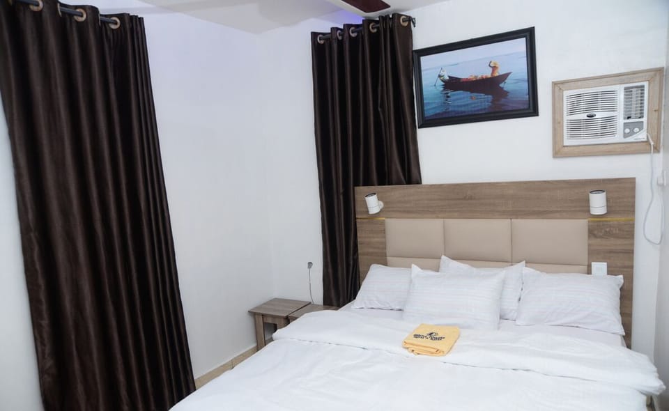 Basic Single Room | Free WiFi, bed sheets