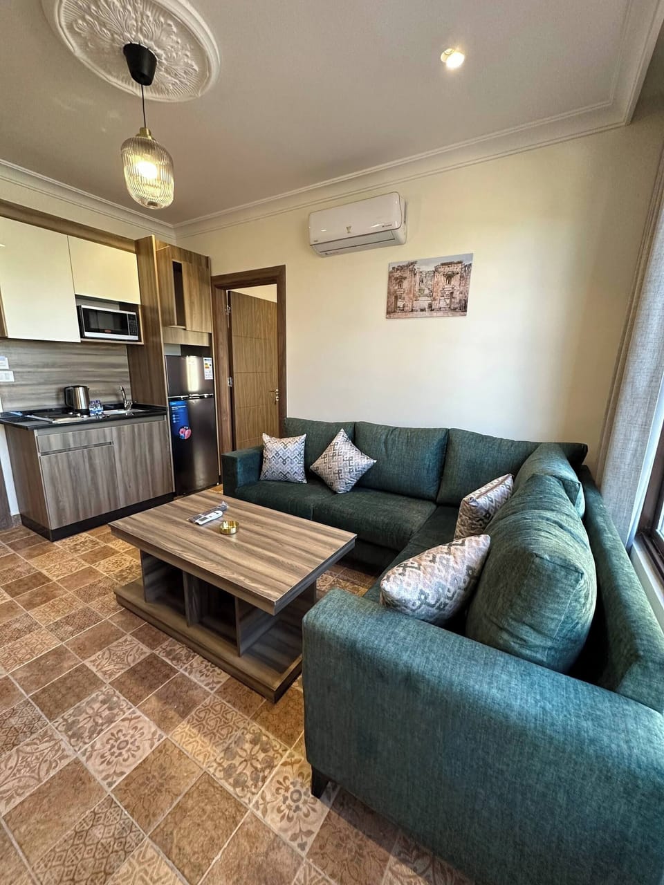 Apartment, Accessible, Smoking | Living area