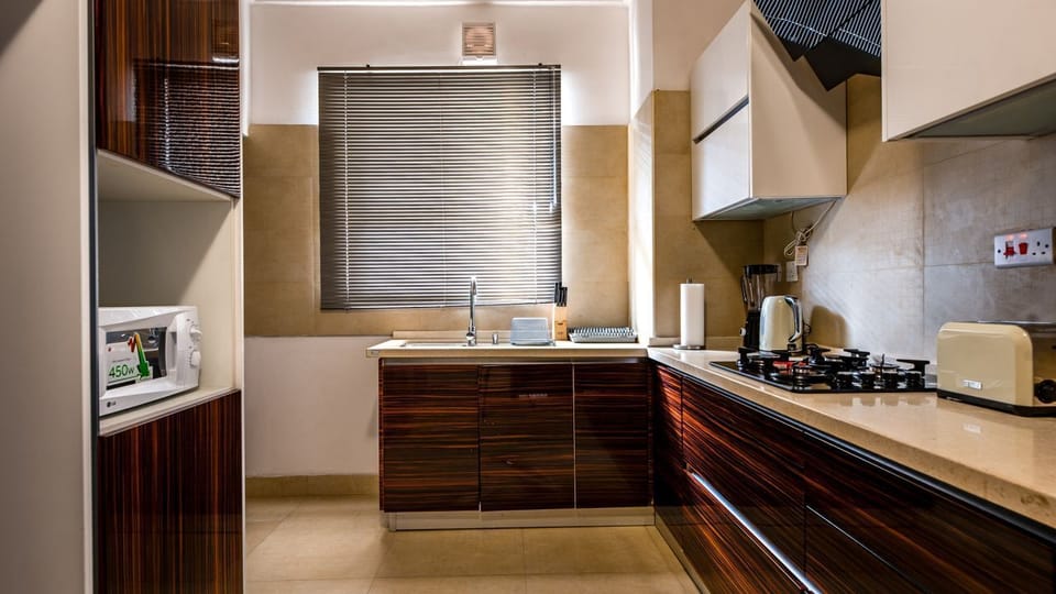 Three Bedroom Apartment | Private kitchen