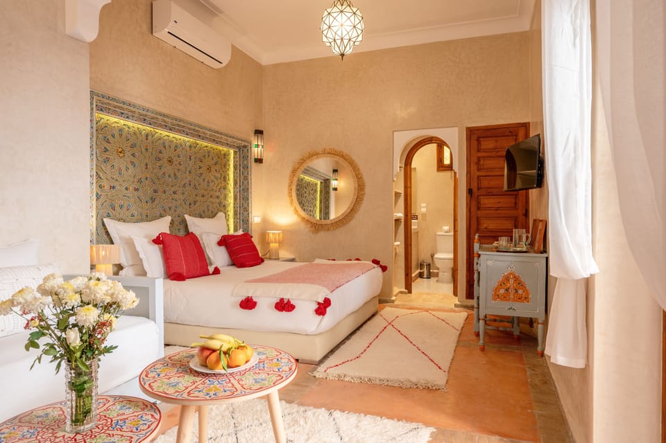Deluxe Double Room | In-room safe, individually decorated, individually furnished