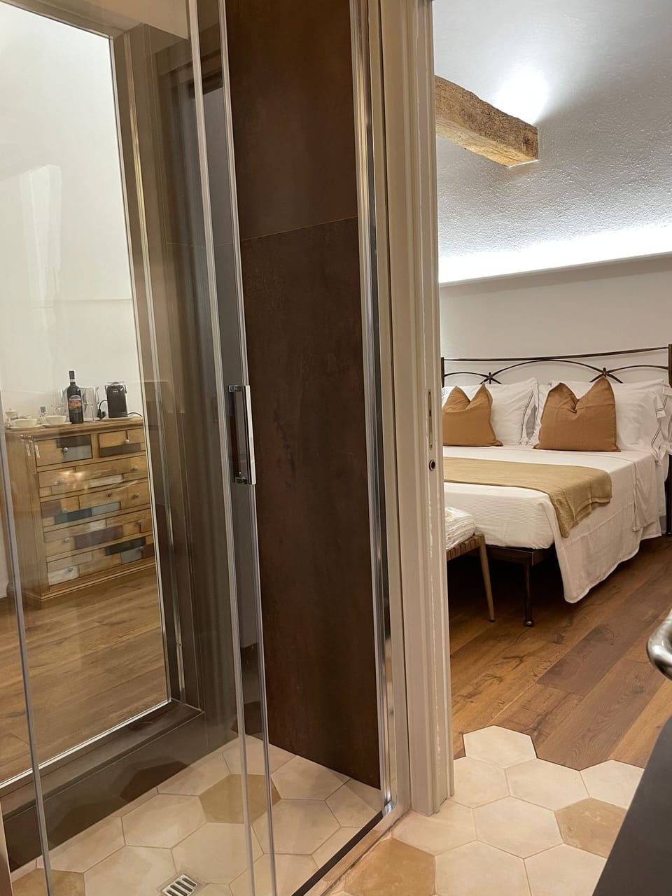 Camera Iole al secondo piano senza ascensore | Frette Italian sheets, premium bedding, soundproofing, free WiFi