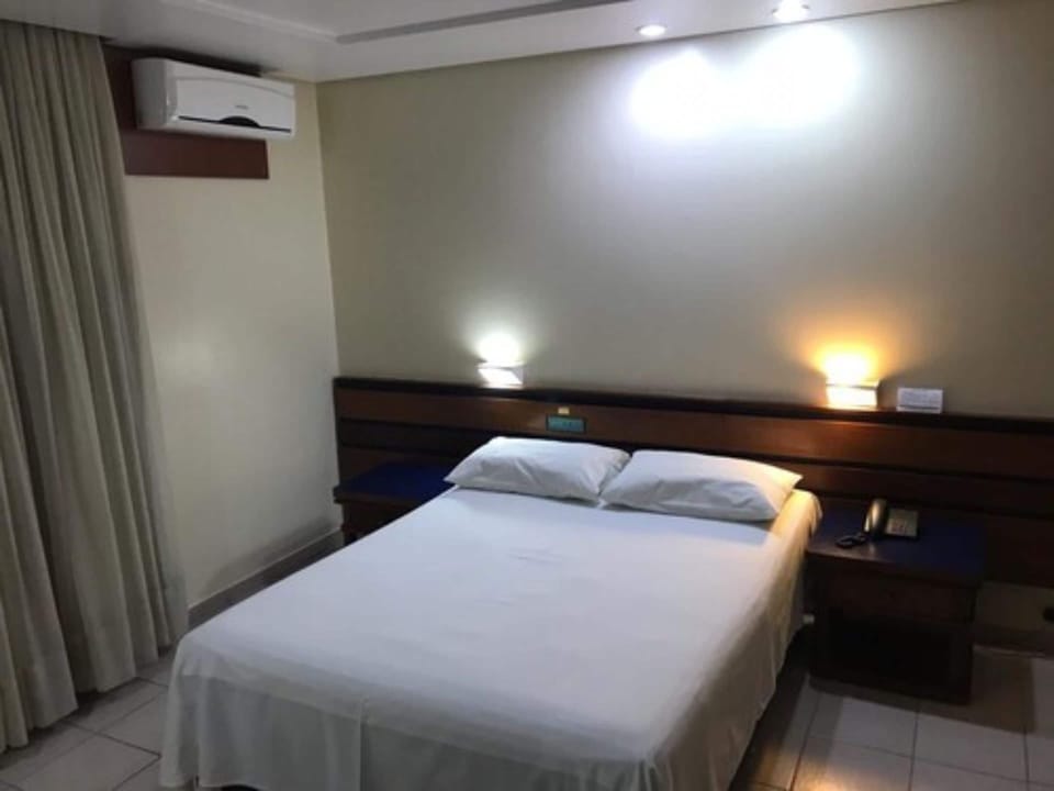 Minibar, desk, free WiFi, bed sheets