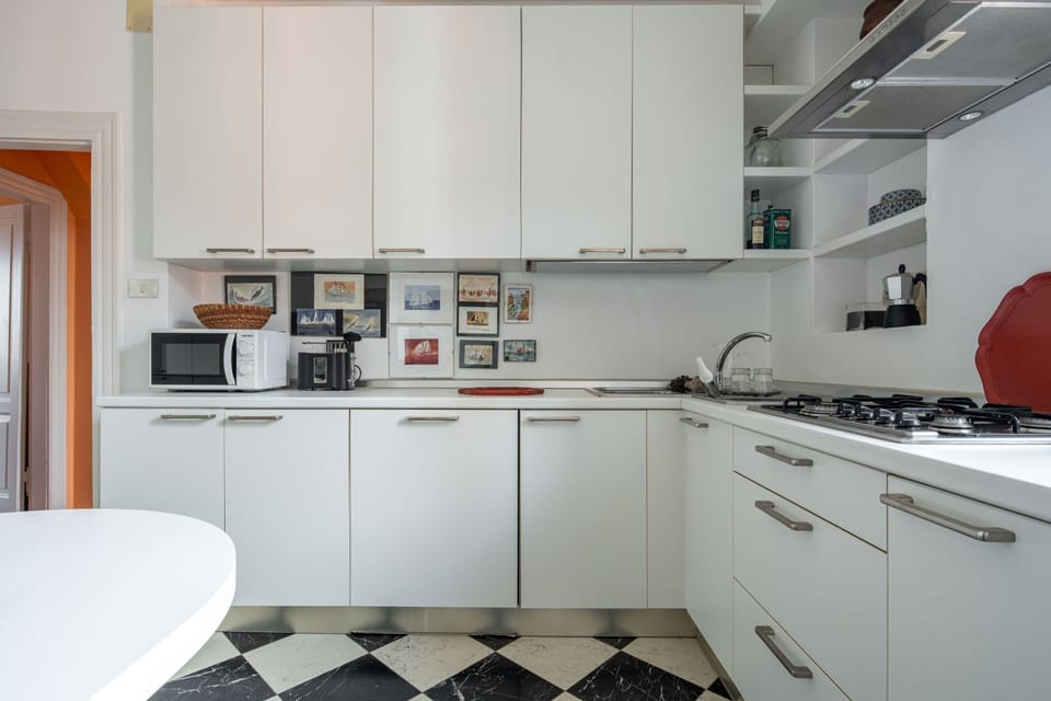 Apartment | Private kitchen | Full-size fridge, microwave, oven, dishwasher