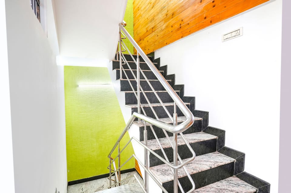 Fabexpress Raj Supreme Residency Hotel in Chennai