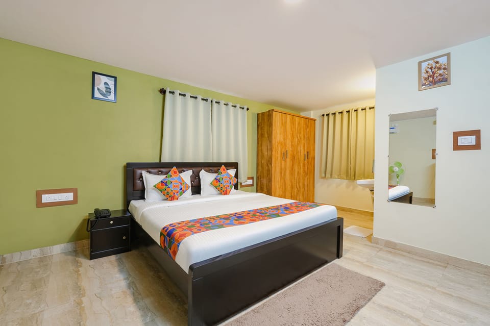 Deluxe Room | Egyptian cotton sheets, premium bedding, in-room safe, free WiFi