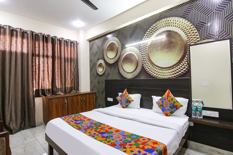 Premium Room | Egyptian cotton sheets, premium bedding, in-room safe, free WiFi