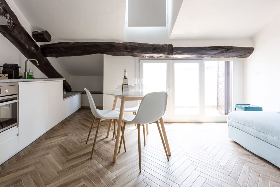 Comfort Apartment | Living area | Flat-screen TV