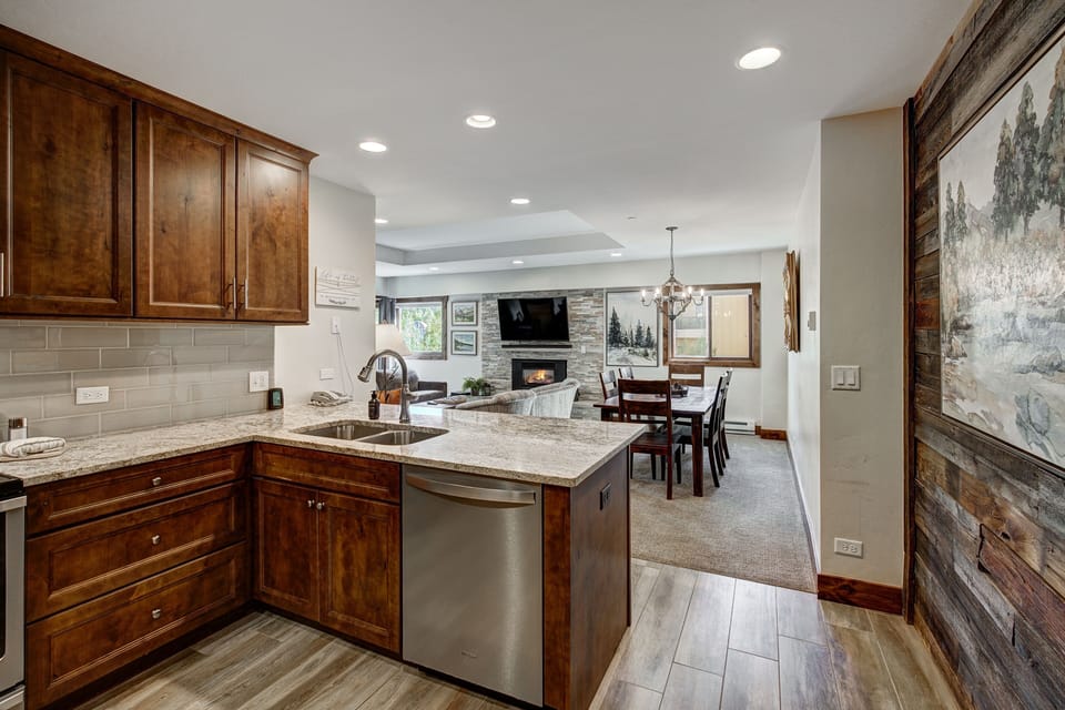 Condo, 2 Bedrooms | Private kitchen | Coffee/tea maker, fridge, oven, toaster