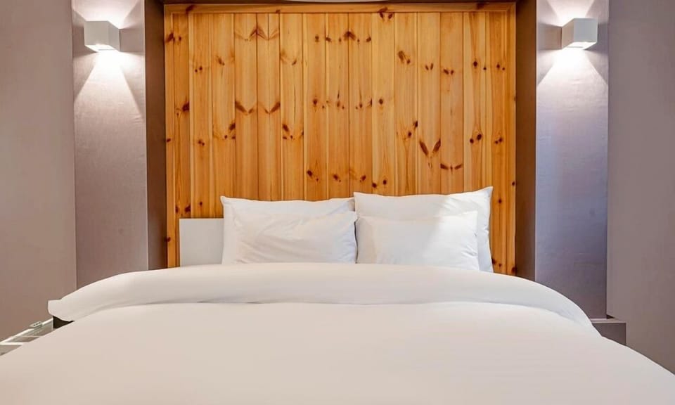Standard Double Room | Individually decorated, individually furnished, soundproofing, free WiFi