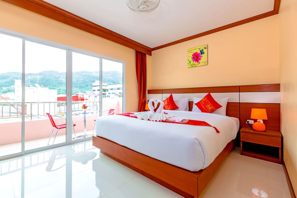 Superior Double Room | In-room safe, desk, free WiFi, bed sheets