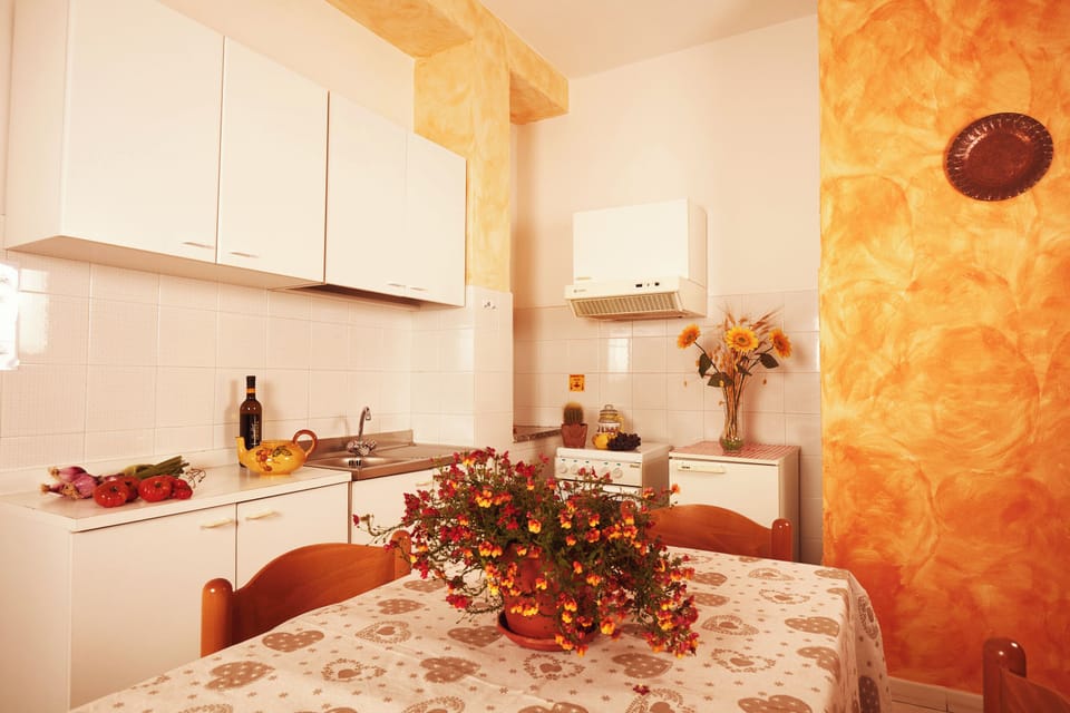 Apartment, 1 Bedroom, Patio, Ground Floor | Private kitchen | Fridge, oven, stovetop, coffee grinder