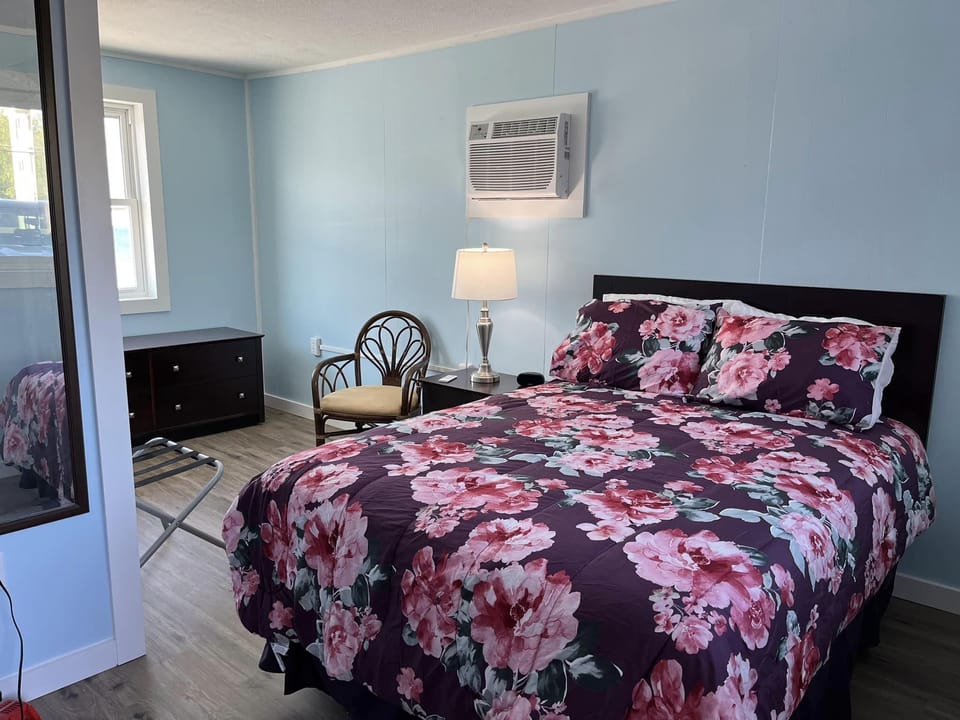 Queen Room | Bed sheets