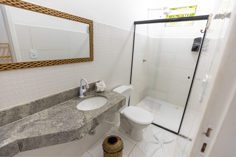 Standard Twin Room, 1 Double Bed | WiFi (free), bed sheets