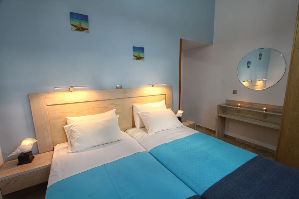 Studio, Garden View | Egyptian cotton sheets, premium bedding, pillowtop beds, in-room safe