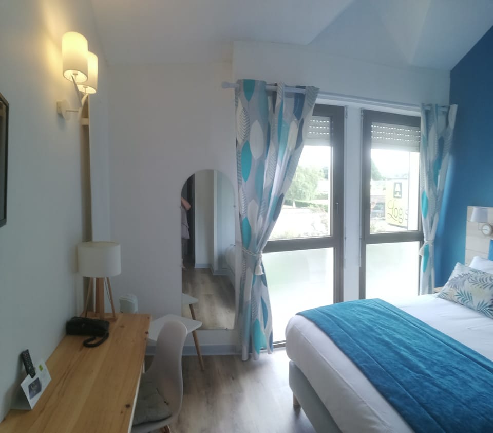 Comfort Double Room | Premium bedding, pillowtop beds, desk, soundproofing