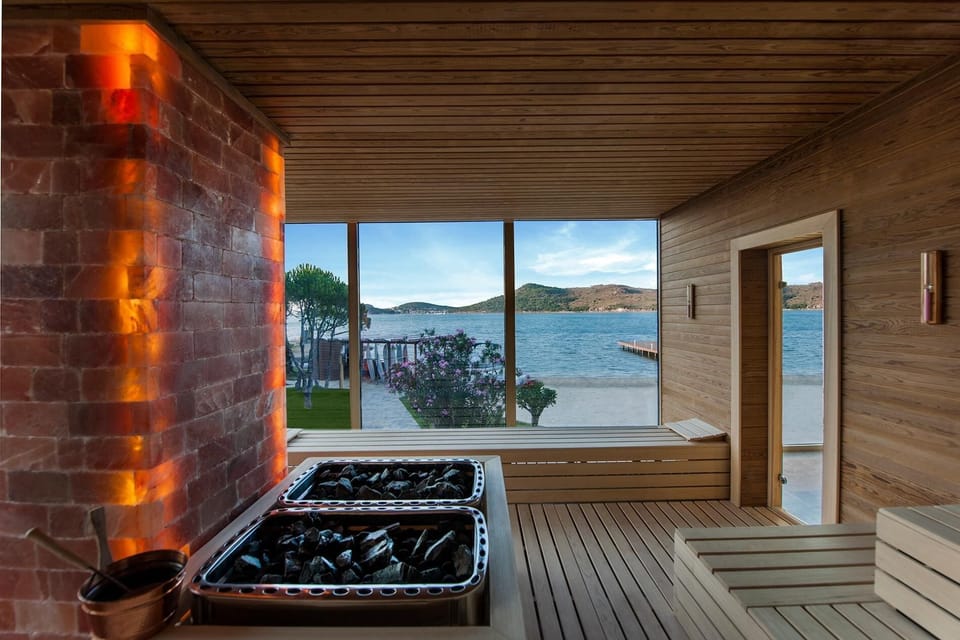 Sauna, steam room, Turkish bath, body treatments, aromatherapy