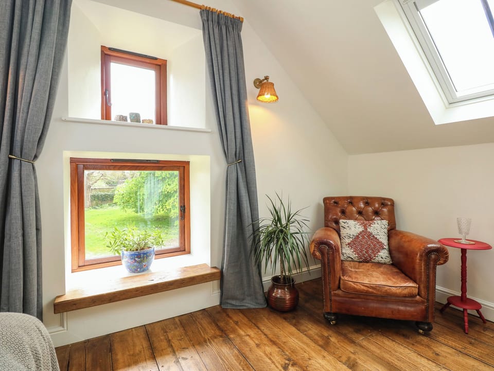 Cottage | Interior