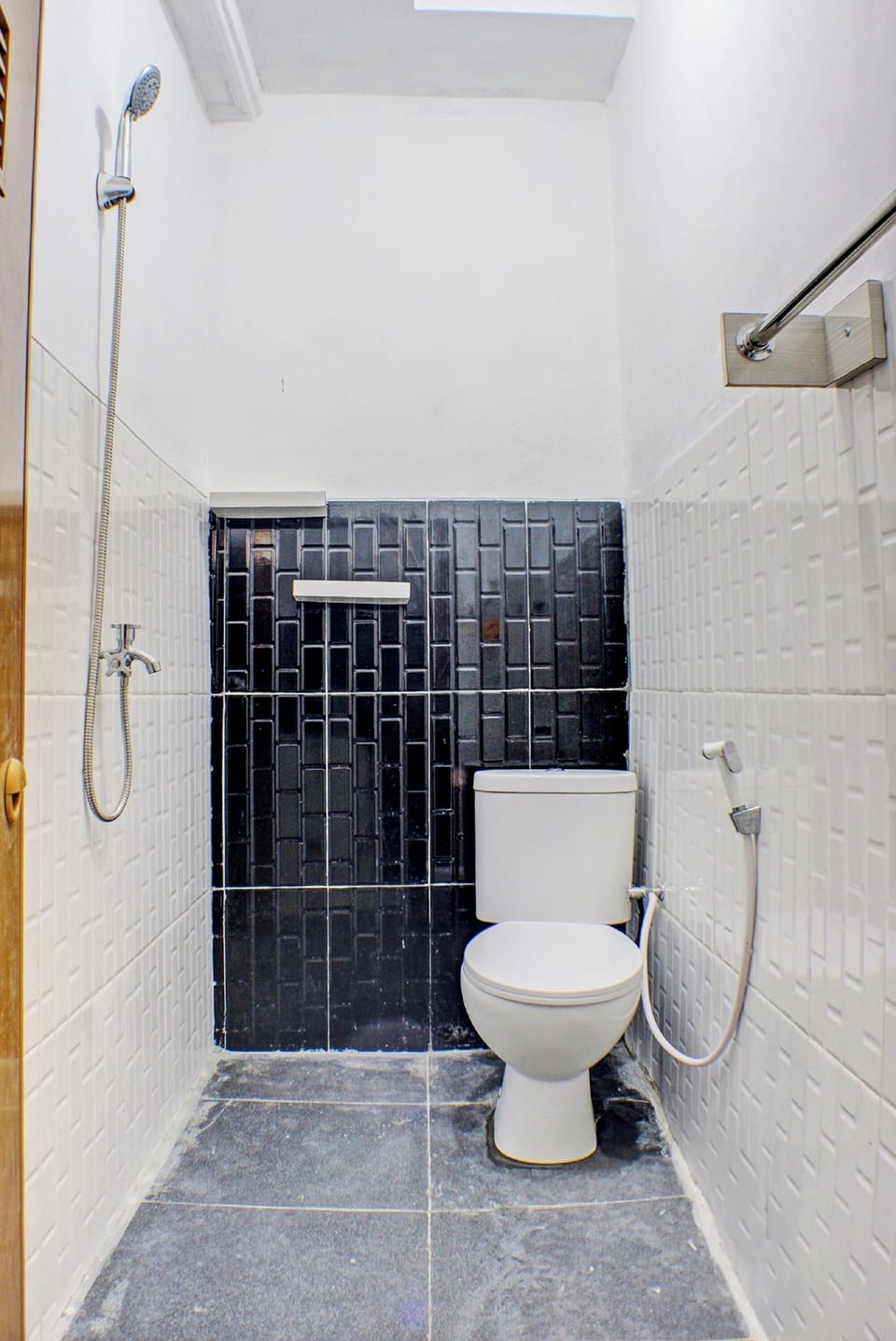Deluxe Double Room | Bathroom | Shower, soap