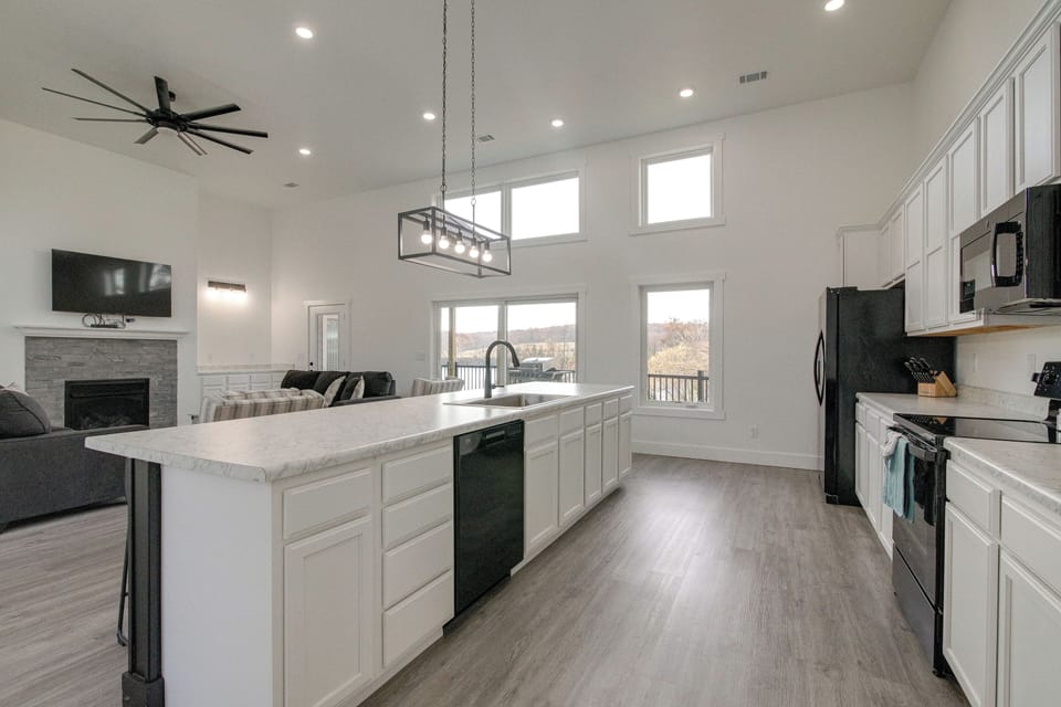 House (2 Bedrooms) | Interior